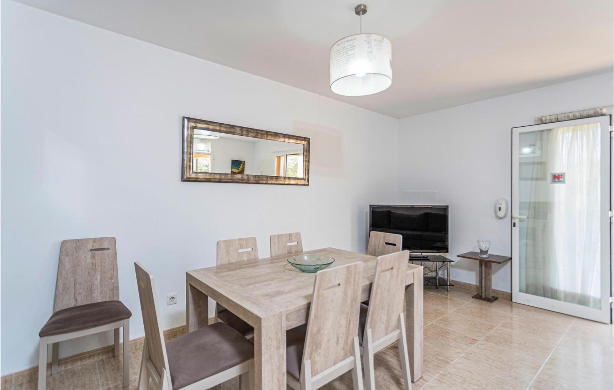 4 Bedroom Beautiful In Alcudia Vakantiehuis *