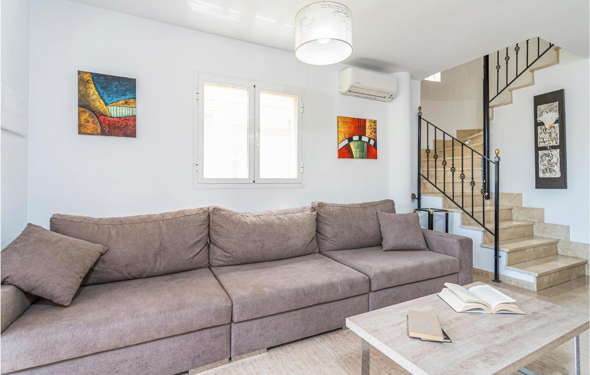 4 Bedroom Beautiful In Alcudia Vakantiehuis Port de Alcudia (Mallorca)