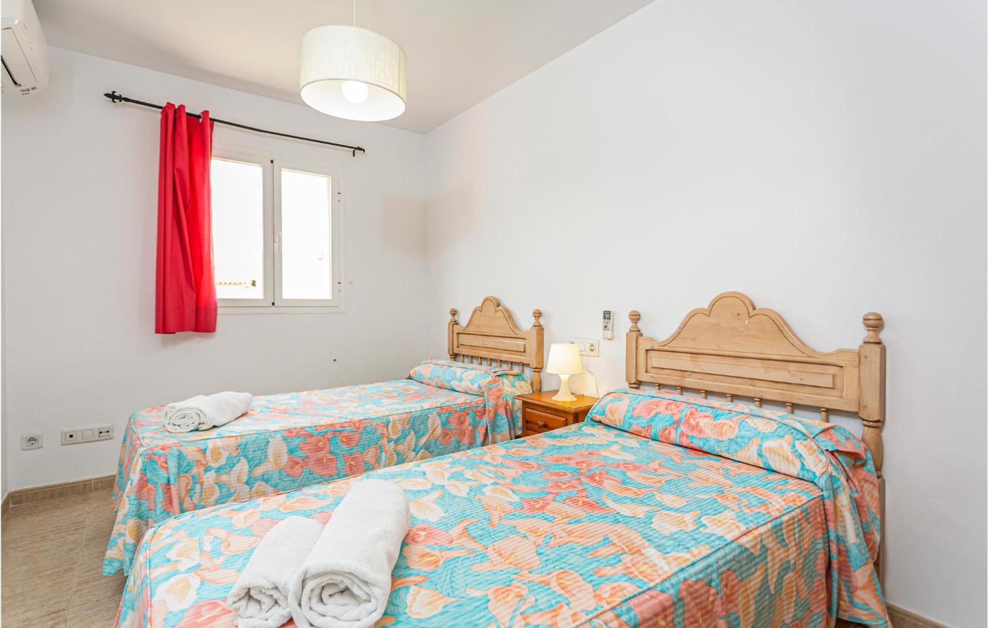 4 Bedroom Beautiful In Alcudia Vakantiehuis *